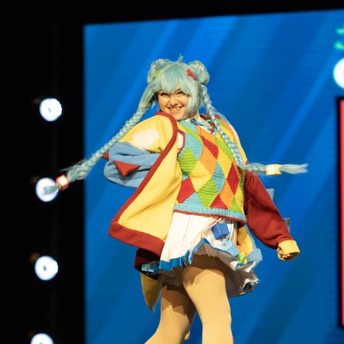 Hatsune Miku from Vocaloid
Cosplayer: Sugarbee Cosplay
https://www.instagram.com/sugarbeecosplay/
https://www.youtube.com/@sugarbeecosplay
https://www.tiktok.com/@sugarbeecosplays