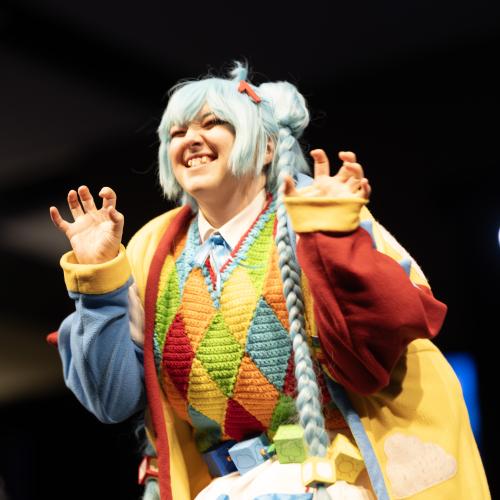 Hatsune Miku from Vocaloid
Cosplayer: Sugarbee Cosplay
https://www.instagram.com/sugarbeecosplay/
https://www.youtube.com/@sugarbeecosplay
https://www.tiktok.com/@sugarbeecosplays